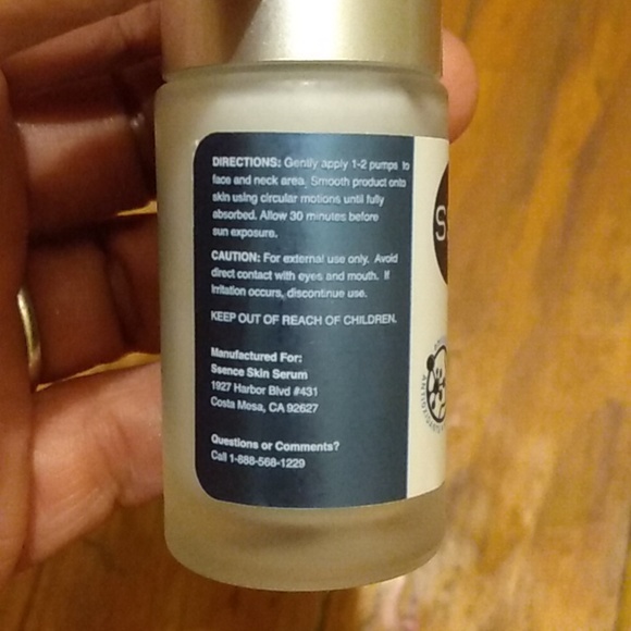 Ssence skin serum  with avdavance formula anti ageing plus moisturizing nwob - Picture 4 of 5